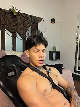 TonyPetrovjsn Webbikameraesitys