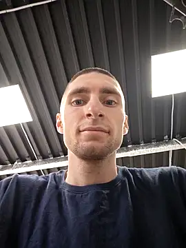 Darkfadesのウェブカメラショー