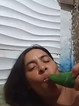 ivilondon Chat XXX live