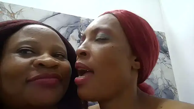 DominiqueLuxe44 Webcam-Show