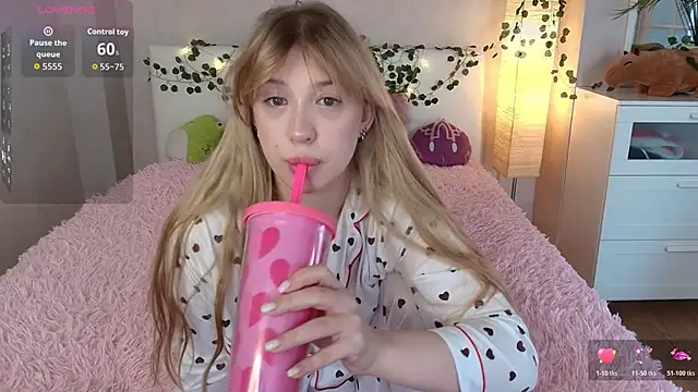 linaloon's Live Chat Room