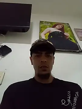 Endrick-23 Pertunjukan Webcam