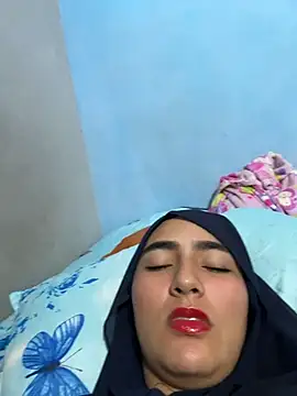 Pokazy przed kamerką – Malika_Noor