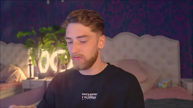 Dexter_Raze 在線直播表演