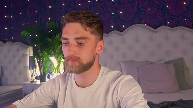 הופעת וובקאם של Dexter_Raze