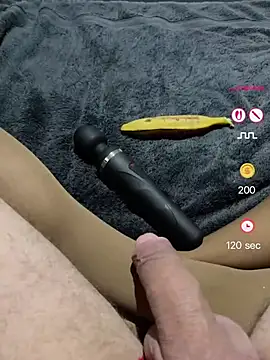 69FanausFR Show in webcam
