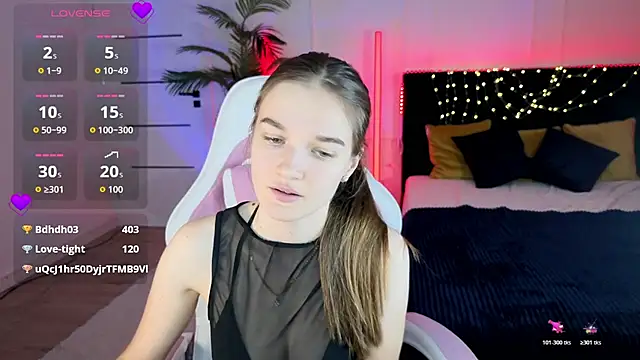 Ann_Wood Chat XXX in diretta