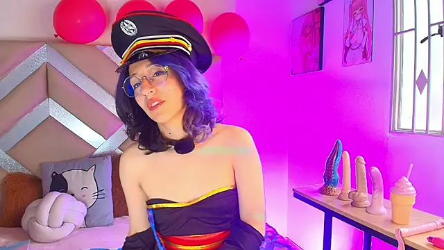 mitsuri_nyx Show in webcam