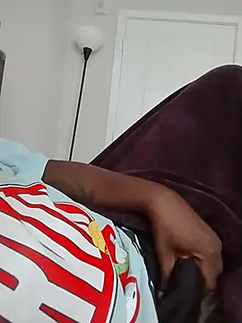 makeherfeelg Show in webcam