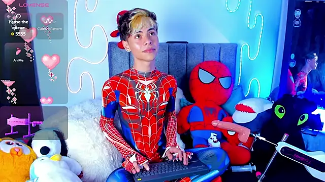 Callum_777n Webbikameraesitys