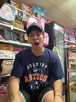 Alejandrososas 在線直播表演