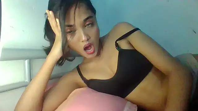 Chat XXX ao vivo de Hornycoupleeu