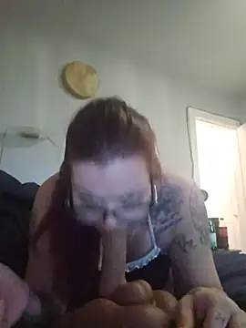 FelicityFreeze69's Webcam Show