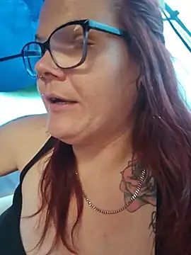 Pertunjukan Kamera Web MissThroatGoat69