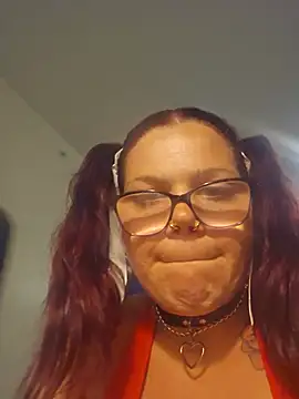 MissThroatGoat69's Webcam Show