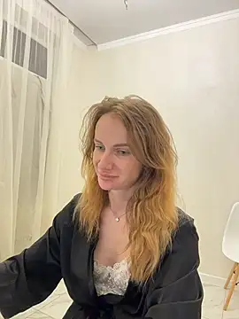Chat +18 de AinyrVixxen ao vivo