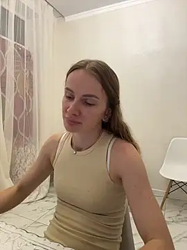 AinyrVixxen Chat XXX in diretta