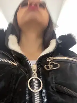 Lauraaa_pink18's Webcam Show