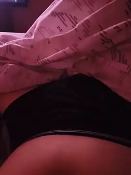 traviesoybienrico 在線直播表演