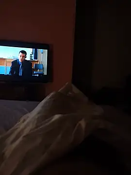 traviesoybienrico 网络视讯表演