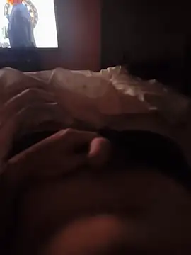 הופעת וובקאם של traviesoybienrico