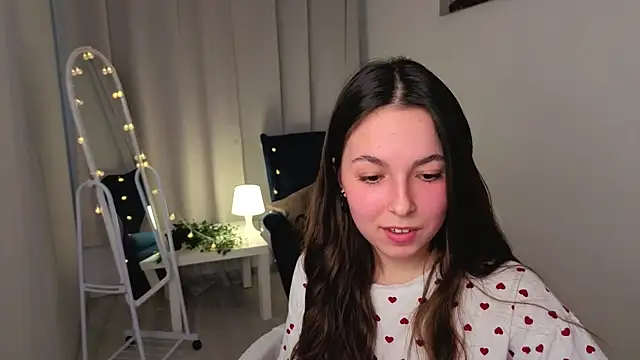 BellaThery: онлайн-чат