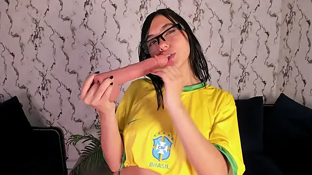 โชว์เว็บแคมของ Fiorelaa_