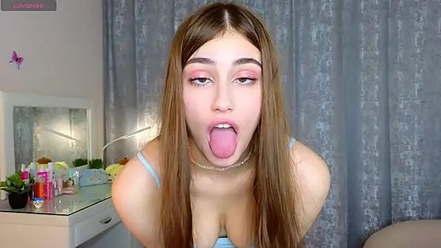 Zaya_venus Pertunjukan Webcam