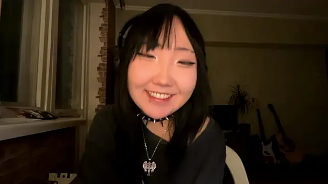 Yunananaa live-chat rom