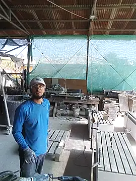 kaloumario Show in webcam