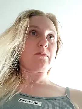 Lanavi_Smile Chat XXX in diretta