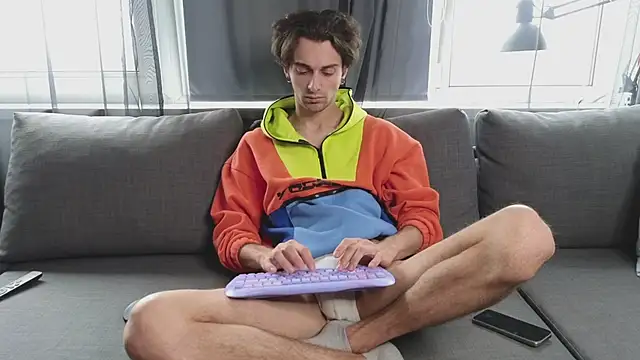 Show modela tusugo na web-kameri