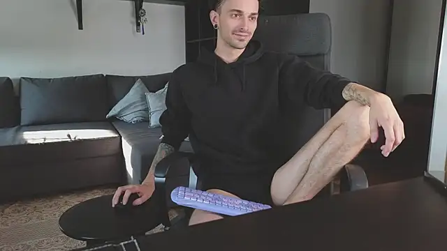 tusugo Webcam Show