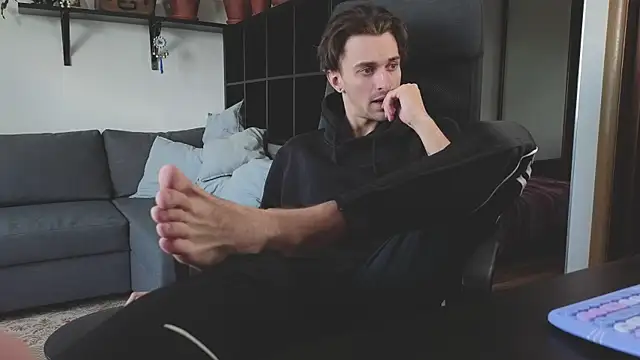 tusugo Webcam Show