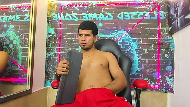 Latins_on_fire Webcam-Show