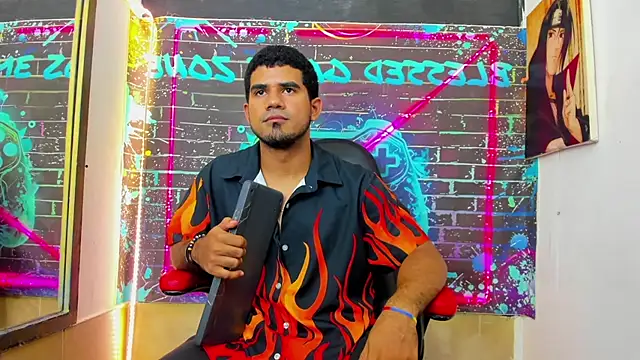 عرض كام Latins_on_fire