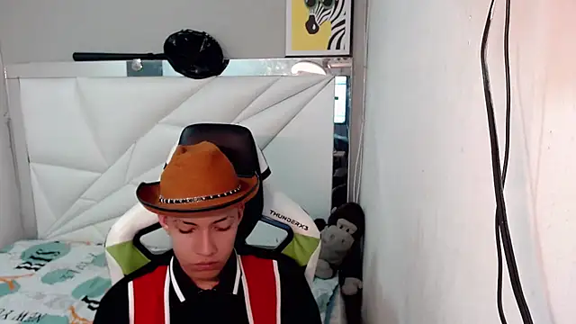 Street_poemm_'s Webcam Show