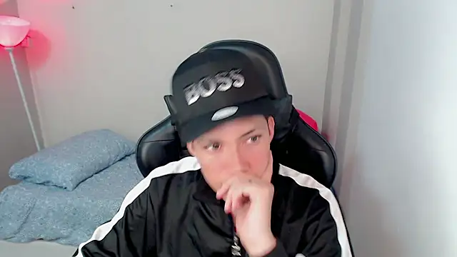 Street_poemm_: вебкам-шоу