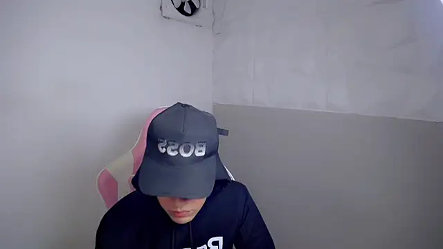 Street_poemm_ Chat XXX in diretta