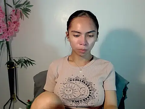 عرض كام ur_asianhotleah