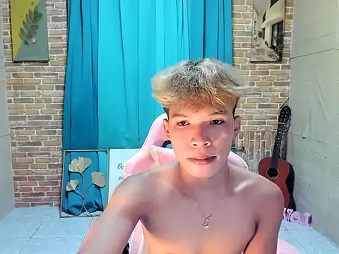 YURI_KUN Pertunjukan Webcam