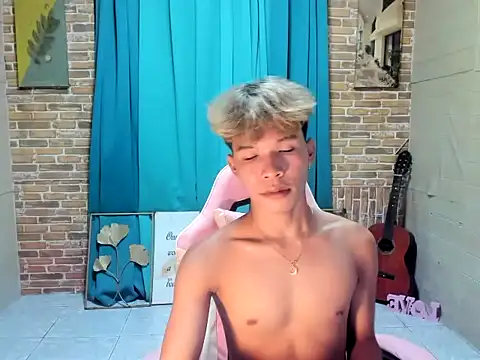 YURI_KUN Pertunjukan Webcam