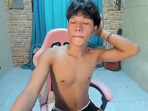 YURI_KUN Pertunjukan Webcam