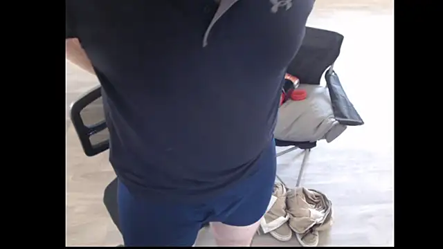 TXRyan1996 Show in webcam