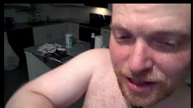 TXRyan1996 Show in webcam