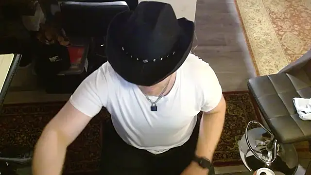 TXRyan1996 Show in webcam