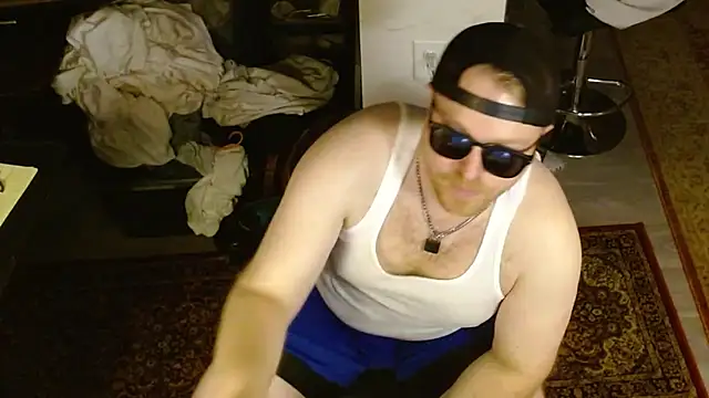 Show modela TXRyan1996 na web-kameri