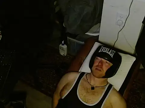TXRyan1996 Show in webcam