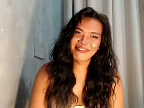 Royalty_marcela6969 Show in webcam