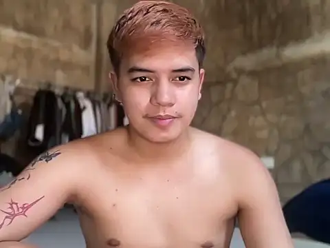 urbigcutienasio Show in webcam